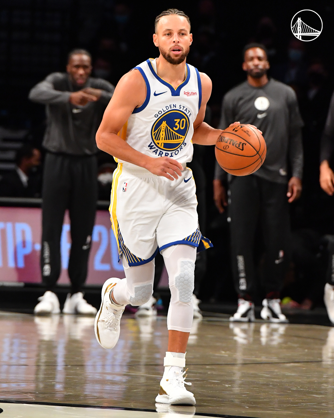 一边是追求 一边是追求