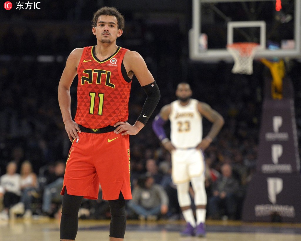 背身接应与 背身接应与